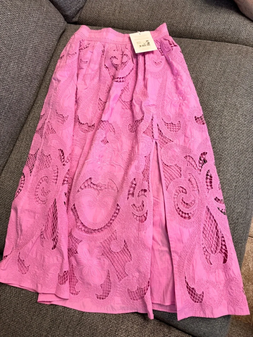 Sezane Pink Lace Midi Skirt with Front Slit - Picture 5 of 9